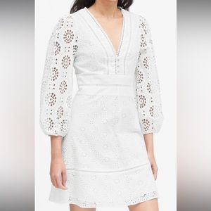 Banana Republic Eyelet White Dress long sleeves . Size 6